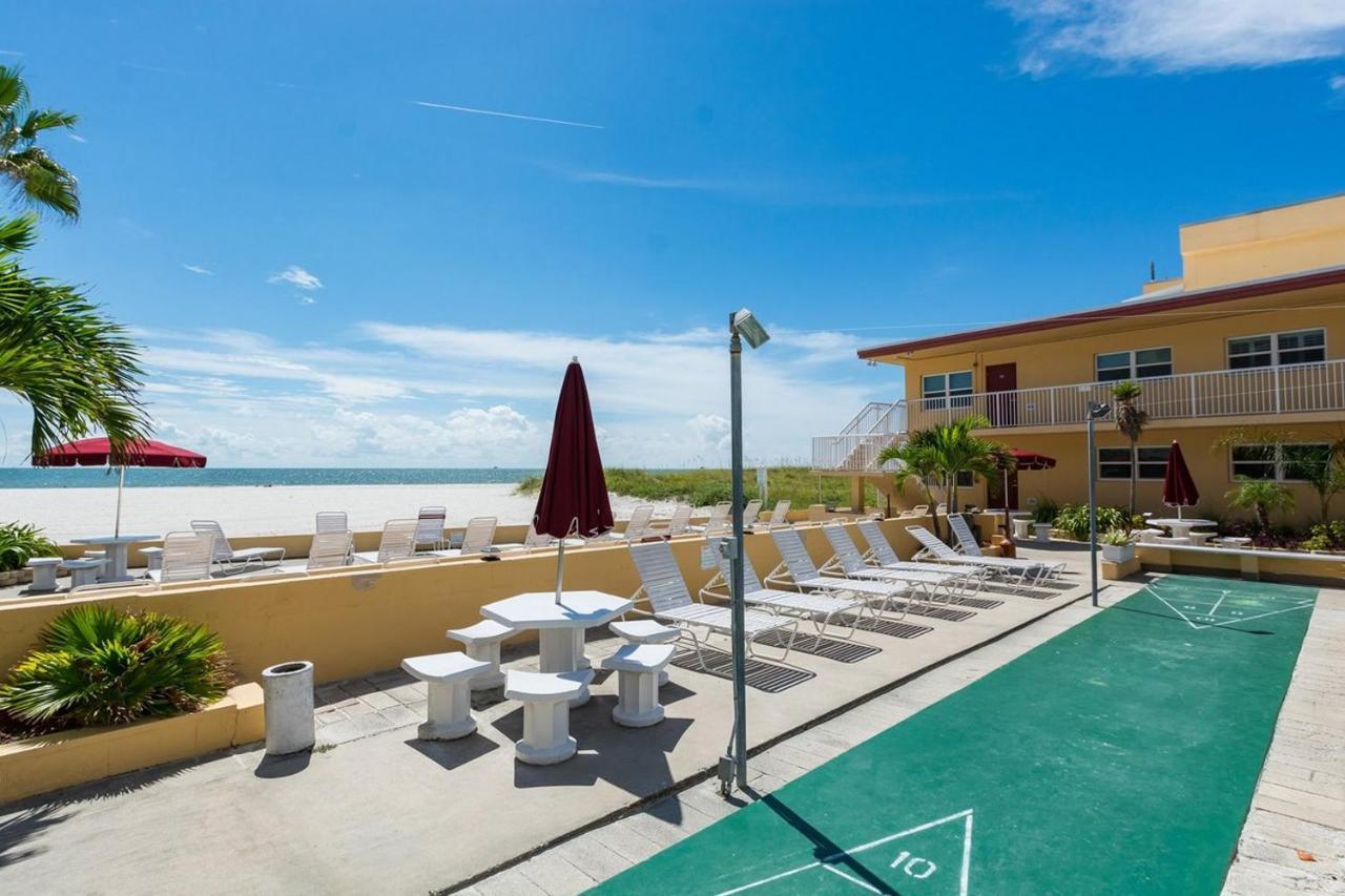 #212 Surf Song Resort St. Pete Beach Extérieur photo
